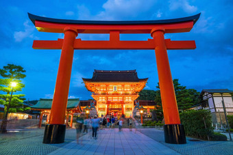 伏见inari神社《暮光之城》《京都议定书》