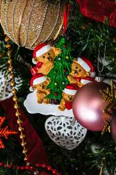 美丽的圣诞节饰品装饰挂圣诞节树