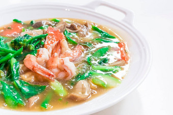泰国菜被称为rad宽大米面条海鲜肉汁中国人食物