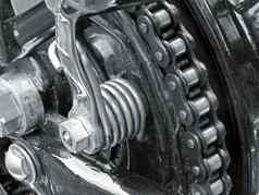 单色关闭开车链黑色的古董摩托车铬固定装置钢螺栓
