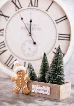 圣诞节时钟冬天装饰快乐一年概念