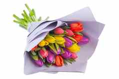 花束五彩缤纷的郁金香包装光紫色的纸