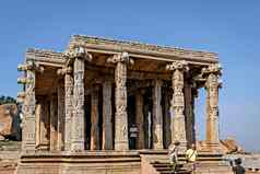 古老的世纪雕刻石头寺庙aihole卡纳塔克邦印度精致的雕刻纪念碑挖掘