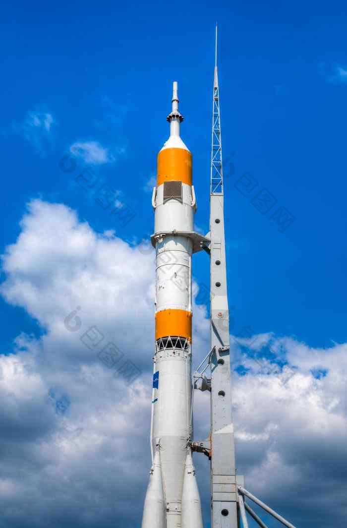 空间火箭开始床上