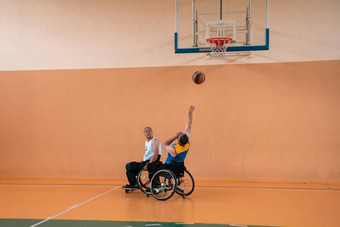 禁用战争退伍军人行动玩篮球篮球法院专业体育设备禁用