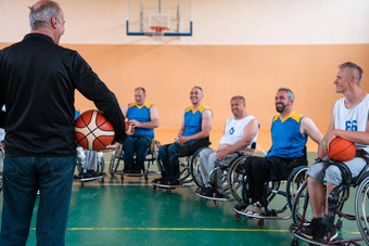 照片篮球团队残疾的人<strong>选择器</strong>大大厅开始篮球游戏
