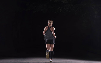 女跑步者培训马拉松