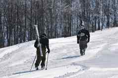 滑雪徒步旅行山峰冬天