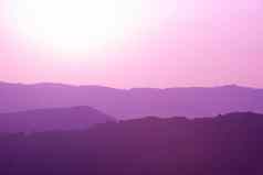 超紫罗兰色的紫色的夏天景观