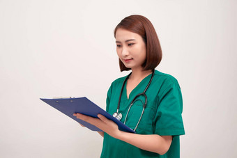 亚洲护士女人文件夹孤立的白色背景