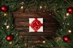 礼物盒子圣诞节加兰木背景