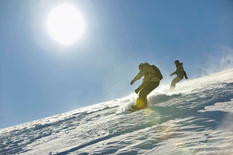 自由泳滑雪跳骑