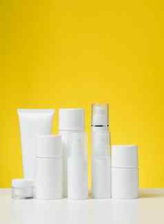 空白色塑料管罐子化妆品包装奶油过来这里血清广告产品促销活动模拟