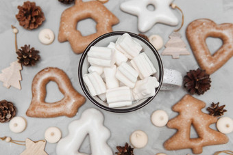 杯可可棉花糖一年的姜饼礼物表格概念甜点饮料圣诞节假期