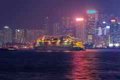 奢侈品大巡回演出船旅游服务维多利亚港晚上视图九龙一边在香港香港