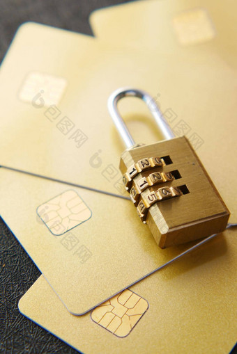 挂锁信贷卡互联网数据隐私<strong>信息安全</strong>概念
