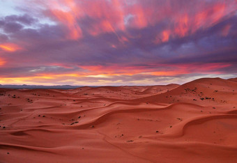 风景优美的脊沙子沙丘撒哈拉沙漠沙漠<strong>摩洛哥</strong>