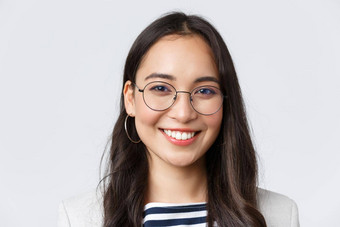业务金融就业女成功的企业家概念好看的亚洲女商人眼镜西装微笑友好的自信工作办公室