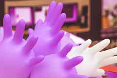 医疗手套紫色的白色无菌手套