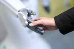人类机器人握手技术未来