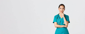 科维德医疗保健工人流感大流行概念深思熟虑的聪明的亚洲护士实习医生风云思考微笑很高兴医生有趣的的想法思考白色背景