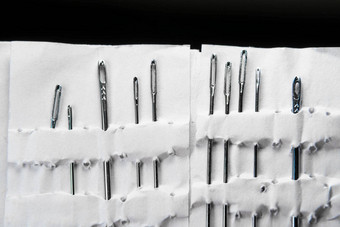 集缝纫针缝纫刺绣类车间手工艺手工制作的工作场所纺织行业刺绣针白色包针工厂