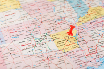 红色的文书针地图美国阿肯色州资本岩石关闭地图阿肯色州红色的谢谢