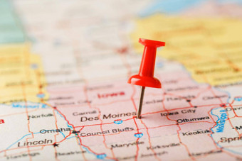 红色的文书针地图美国爱荷华州资本的得梅因关闭地图爱荷华州红色的谢谢