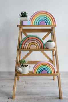 装饰孩子们的房间木彩虹使自然材料