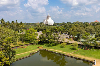鲁万韦利玛哈塞亚mahathupa伟大的thupa佛塔anuradhapura斯里兰卡斯里兰卡受欢迎的吸引力视图伊苏鲁穆尼亚佛教寺庙