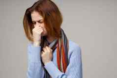 生病的女人健康问题温度孤立的背景