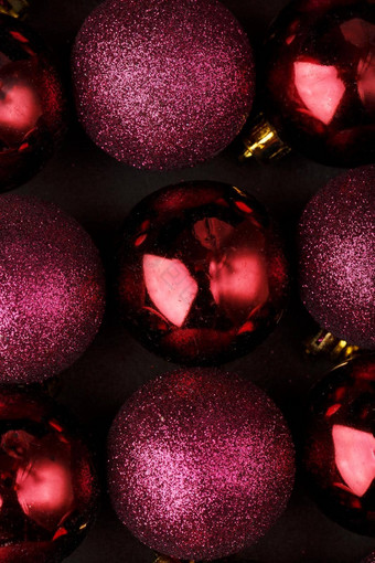 紫色的圣诞节球关闭背景完整的屏幕