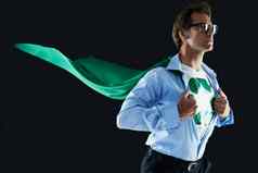 大自然的超级英雄裁剪拍摄超级英雄改变服装