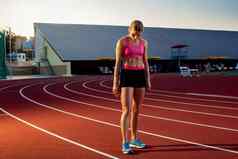 跑步者短跑成功运行路径运行运动跟踪目标成就概念