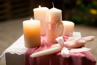 婚礼装饰粉红色的风格晶体花边花名字的首字母婚礼蜡烛家庭炉