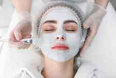 脸剥面具水疗中心美治疗护肤品女人面部护理美容师水疗中心沙龙