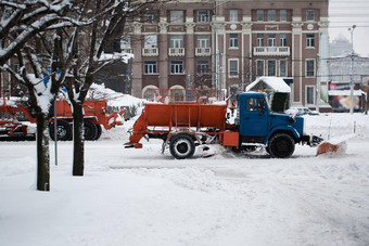 扫雪机删除雪城市路