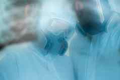 流行病学家呼吸机检查病人的肺炎射线照片科维德概念冠状病毒