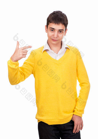 选择小学生黄色的毛衣点手孤立的白色背景