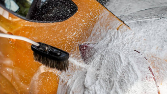 细节车后洗洗车厚洗发水泡沫喷涂后光