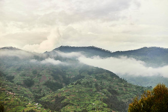 山多云的景观东部非洲地区