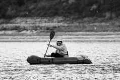 游泳packraftpackraft一人光筏探险冒险赛车湖充气船骑山湖