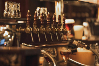 酒吧啤酒自动售货机装置调剂啤酒餐厅