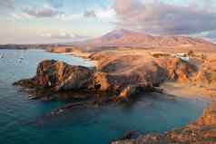 景观绿松石海洋水游船上海滩兰斯洛特金丝雀岛屿西班牙