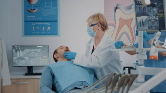 牙医脸面具牙科工具检查假牙