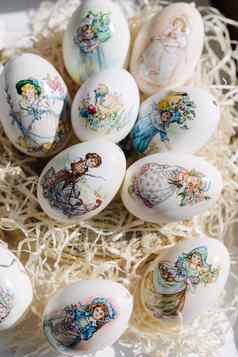 很多图纸鹅鸡蛋复活节节日鸡蛋有手使打印春天制裁复活节概念