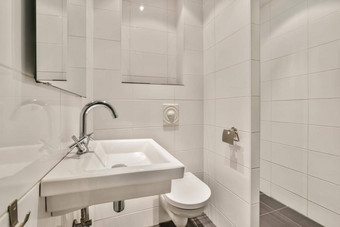 浴室极简主义风格