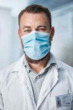 医生有经验的增加要求风险流感大流行肖像医疗医生穿脸面具医院