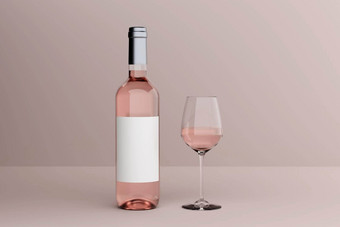 瓶玫瑰酒标签玻璃杯状实景照片风格清晰的橙色背景现实主义插图