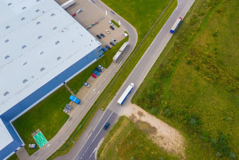 空中视图分布中心无人机摄影工业物流区卡车物流中心